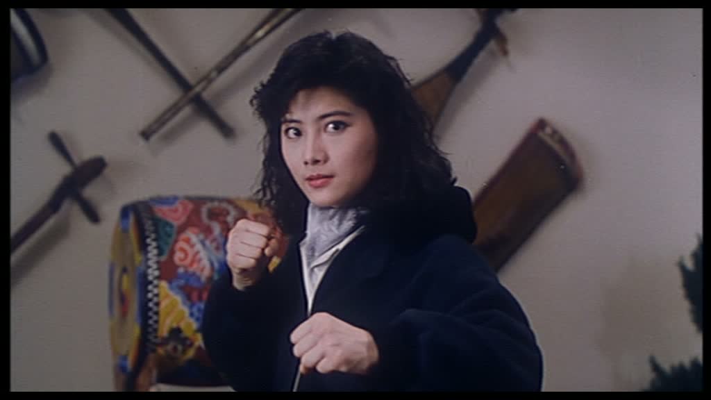 LE SENS DU DEVOIR 5 (皇家師姐之中間人) de Cha Chuen-Yee (1990)